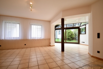 Wohnen mit Wohlfühlgarantie – Tolle Eigentumswohnung in Bestlage von Göttschied, 55743 Idar-Oberstein, Etagenwohnung