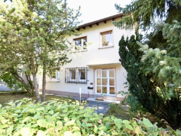 Willkommen in Göttschied! Freistehendes Einfamilienhaus mit großem Grundstück, 55743 Idar-Oberstein, Einfamilienhaus