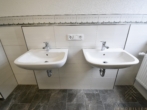 OG Badezimmer #02 - -VERKAUFT- Direkt einziehen und wohlfühlen! Renoviertes Einfamilienhaus in ruhiger Lage mit Garten