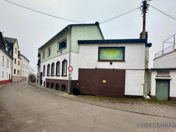 Entwicklungspotenzial – Mehrfamilienhaus mit 4 Wohneinheiten in Idar-Oberstein, 55743 Idar-Oberstein, Mehrfamilienhaus