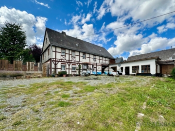 Bauernhaus mit Nebengebäuden, Hof und Garten – Ihr neues Zuhause in Kirschweiler, 55743 Kirschweiler, Einfamilienhaus