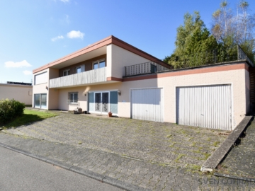 -VERKAUFT- Großzügiges Einfamilienhaus mit Wellness-Oase im Herzen von Idar-Oberstein, 55743 Idar-Oberstein, Einfamilienhaus