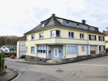 -VERKAUFT- Beste Lage – Tolles Mehrfamilienhaus mit 3 Wohneinheiten in Kirn, 55606 Kirn, Mehrfamilienhaus