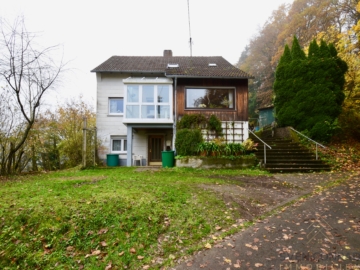 Ruhige Lage! Einfamilienhaus in Herrstein mit großem Grundstück, 55756 Herrstein, Einfamilienhaus