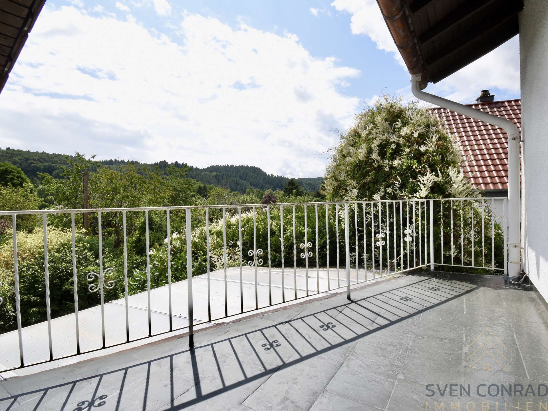 DG Balkon #01